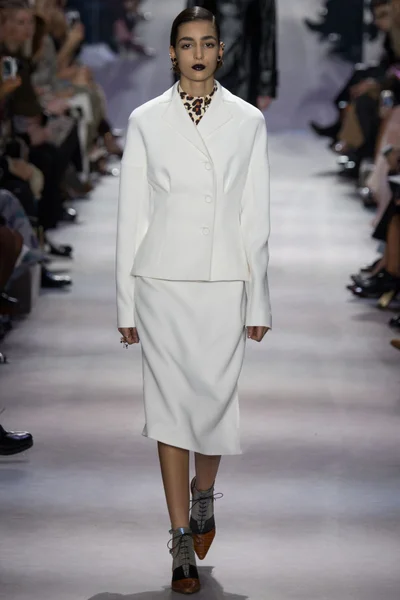 Look 40